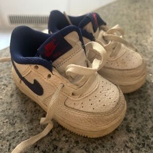 Nike Air Force 1 Leather Toddler Shoes Size 5 White w Blue Model# CZ1691-101